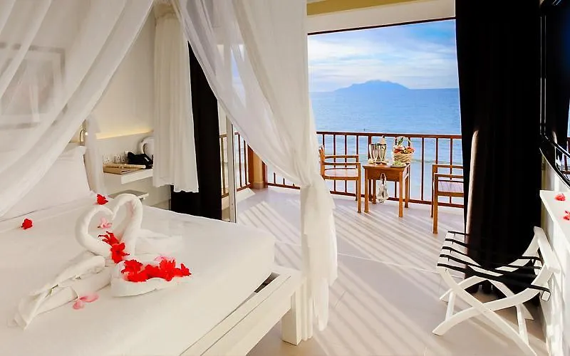 Coral Strand Smart Choice Hotel