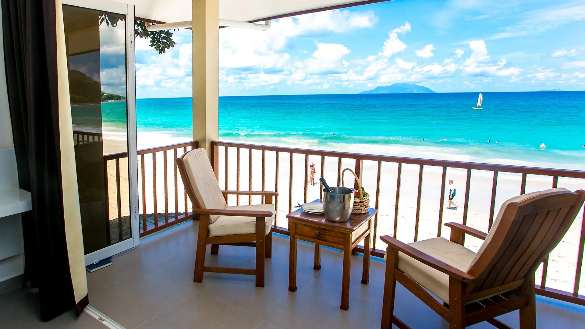 Hotel Coral Strand Smart Choice Beau Vallon